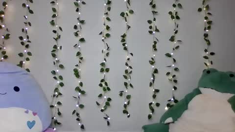 Snapshot of thistlefernsby chatting on January 7, 2026, 7:38 pm thistlefernsby online show from January 7, 2026, 7:38 pm