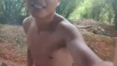 Thomas online show from April 12, 2026, 10:26 pm