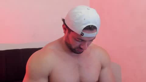 Snapshot of thomas_brandon chatting on April 25, 2026, 1:08 am Thomas Brandon online show from April 25, 2026, 1:08 am