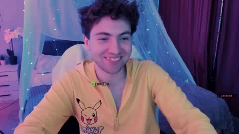 thomas_crow online show from March 29, 2026, 8:47 am