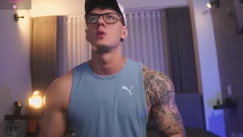 Thomas Falcon online show from October 25, 2025, 2:08 am