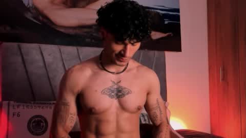 Thomas 3  JUST STAY AND BE MY LAST LOVE online show from November 1, 2025, 1:29 am