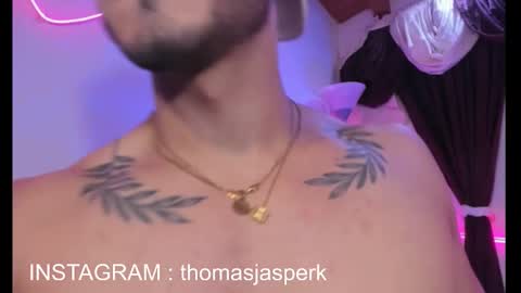 Snapshot of thomas_k7 chatting on December 23, 2025, 12:30 am Thomas online show from December 23, 2025, 12:30 am