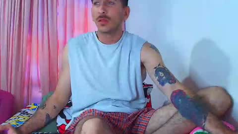 thomas_ks11 online show from February 25, 2025, 4:00 pm