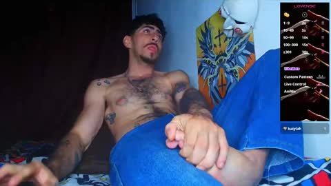 thomas_ks11 online show from November 6, 2025, 2:45 am