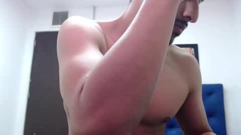 Snapshot of thomas_neuman chatting on February 22, 2025, 8:09 pm Thomas online show from February 22, 2025, 8:09 pm