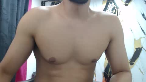 Snapshot of thomas_neuman chatting on November 24, 2025, 9:14 pm Thomas online show from November 24, 2025, 9:14 pm