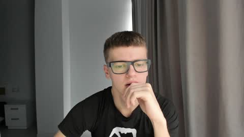 Tomas online show from December 2, 2024, 10:39 am