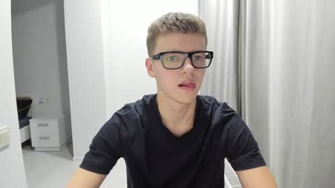 Tomas online show from December 11, 2024, 4:28 am