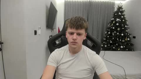 Tomas online show from February 2, 2026, 1:48 am