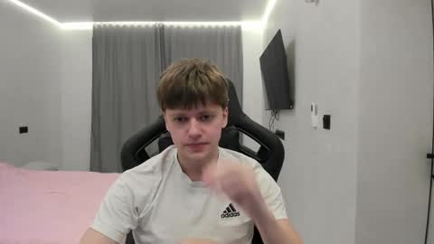 Tomas online show from April 12, 2026, 6:24 pm