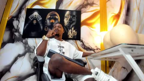 Snapshot of thomas_shelbys chatting on November 15, 2025, 3:37 am Thomas online show from November 15, 2025, 3:37 am