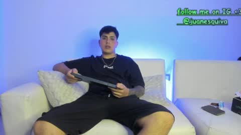 Thomas and Faon  online show from April 5, 2026, 4:53 am