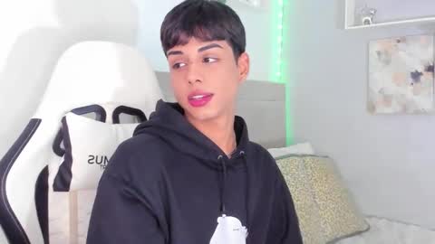 Thomas online show from October 26, 2025, 7:47 am