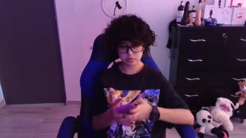 Snapshot of thomascooper_cams chatting on November 3, 2025, 7:04 pm VALERIA online show from November 3, 2025, 7:04 pm