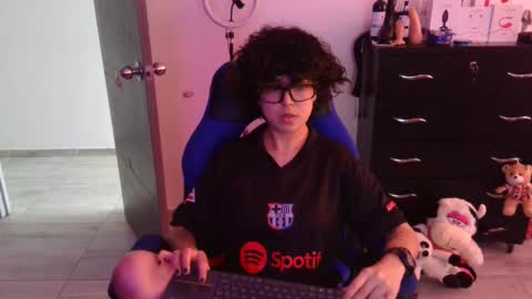 Snapshot of thomascooper_cams chatting on November 5, 2025, 7:14 pm VALERIA online show from November 5, 2025, 7:14 pm