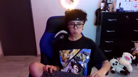 Snapshot of thomascooper_cams chatting on November 14, 2025, 7:56 pm VALERIA online show from November 14, 2025, 7:56 pm