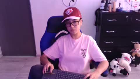 Snapshot of thomascooper_cams chatting on November 15, 2025, 6:26 pm VALERIA online show from November 15, 2025, 6:26 pm