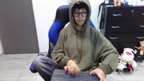 Snapshot of thomascooper_cams chatting on November 27, 2025, 8:00 pm VALERIA online show from November 27, 2025, 8:00 pm