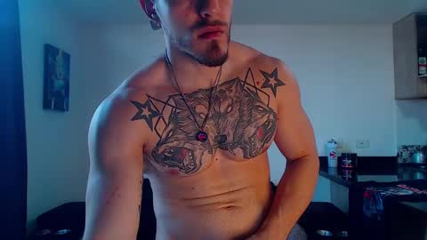 Snapshot of thomashoward31 chatting on January 27, 2025, 3:28 pm Thomas online show from January 27, 2025, 3:28 pm