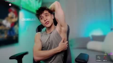 Snapshot of thomklein chatting on September 19, 2025, 9:26 pm Thom Klein online show from September 19, 2025, 9:26 pm