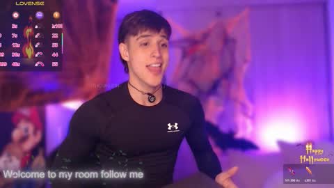 Snapshot of thomklein chatting on October 29, 2025, 7:04 pm Thom Klein online show from October 29, 2025, 7:04 pm