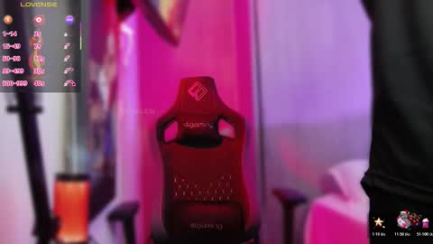 Snapshot of thomklein chatting on November 19, 2025, 9:09 am Thom Klein online show from November 19, 2025, 9:09 am