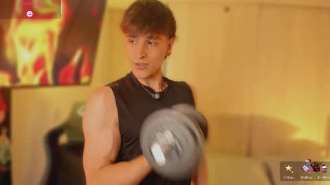 Snapshot of thomklein chatting on December 4, 2025, 6:27 pm Thom Klein online show from December 4, 2025, 6:27 pm