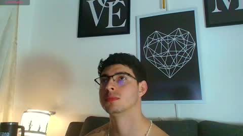 thomylov online show from December 1, 2025, 3:44 am