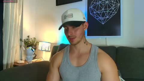Snapshot of thomylov chatting on June 11, 2026, 2:44 am thomylov online show from June 11, 2026, 2:44 am