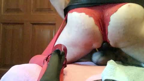 Snapshot of thongsandstockings chatting on September 23, 2025, 11:52 pm Thongsandstocking online show from September 23, 2025, 11:52 pm