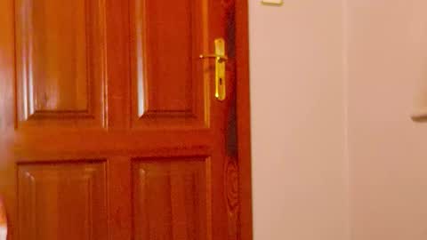 Snapshot of thongsandstockings chatting on December 17, 2025, 12:05 am Thongsandstocking online show from December 17, 2025, 12:05 am