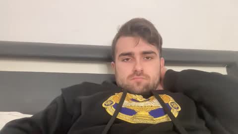 Snapshot of thony_grey chatting on March 1, 2026, 8:22 pm Thony Grey online show from March 1, 2026, 8:22 pm