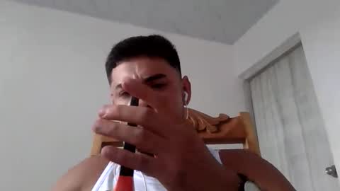 Snapshot of thonybeiio chatting on November 1, 2025, 6:43 pm thonybeiio online show from November 1, 2025, 6:43 pm