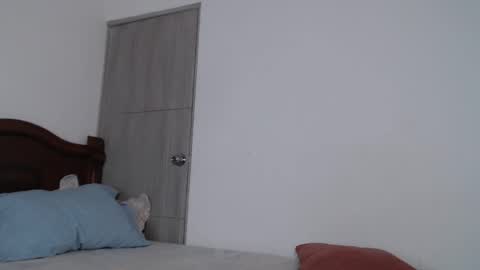 thonyy online show from December 4, 2025, 2:21 am