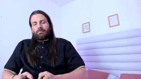 THE CAPTAIN online show from January 1, 2025, 7:30 am