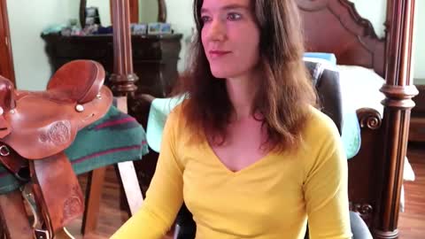 ThornburyRose online show from February 10, 2026, 7:07 pm