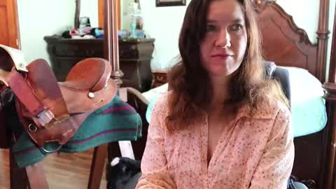 ThornburyRose online show from March 19, 2026, 6:56 pm