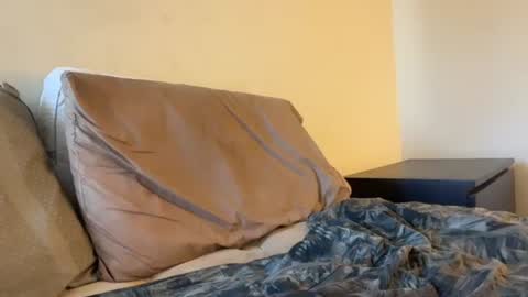 austin xzandros online show from April 8, 2026, 3:01 pm