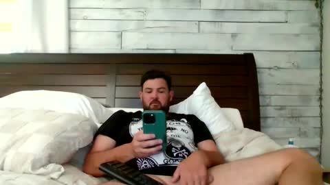 Snapshot of throwaway00000007 chatting on October 4, 2025, 6:39 pm Make me explode please... online show from October 4, 2025, 6:39 pm