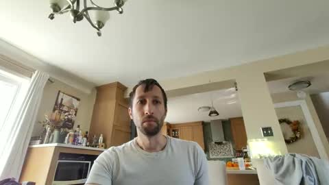 throwawayafteruse20202 online show from October 16, 2025, 4:08 pm