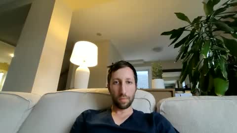 throwawayafteruse20202 online show from November 3, 2025, 8:43 pm