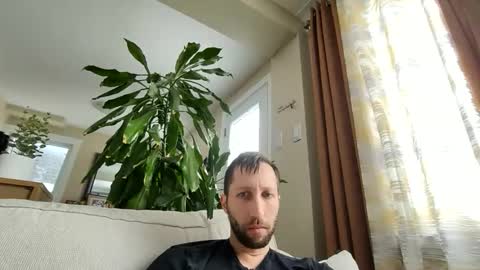 throwawayafteruse20202 online show from November 12, 2025, 4:07 pm