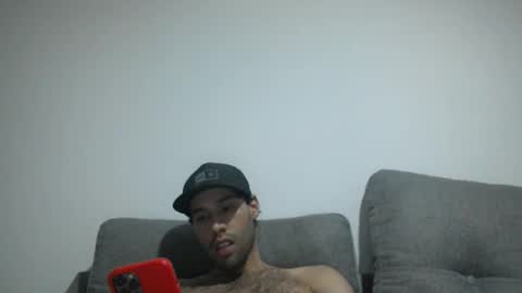 Snapshot of throwawayyourgun chatting on January 25, 2025, 9:14 pm Luka online show from January 25, 2025, 9:14 pm