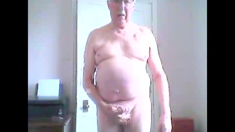 Snapshot of thruster99 chatting on January 20, 2025, 11:35 am thruster99 online show from January 20, 2025, 11:35 am