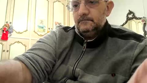 Snapshot of thunderflash73 chatting on October 30, 2025, 1:45 pm Little Wolf online show from October 30, 2025, 1:45 pm