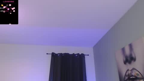 Snapshot of tiabellaxxx chatting on February 5, 2025, 1:04 am Tia Bella online show from February 5, 2025, 1:04 am