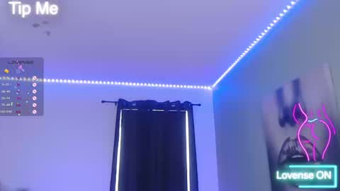 Snapshot of tiabellaxxx chatting on September 22, 2025, 8:55 pm Tia Bella online show from September 22, 2025, 8:55 pm