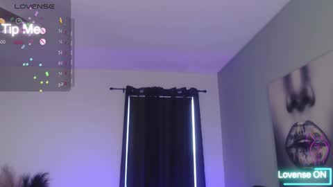 Snapshot of tiabellaxxx chatting on October 26, 2025, 8:59 pm Tia Bella online show from October 26, 2025, 8:59 pm