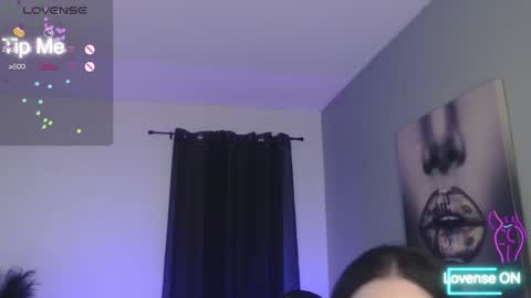 Snapshot of tiabellaxxx chatting on November 19, 2025, 1:27 am Tia Bella online show from November 19, 2025, 1:27 am